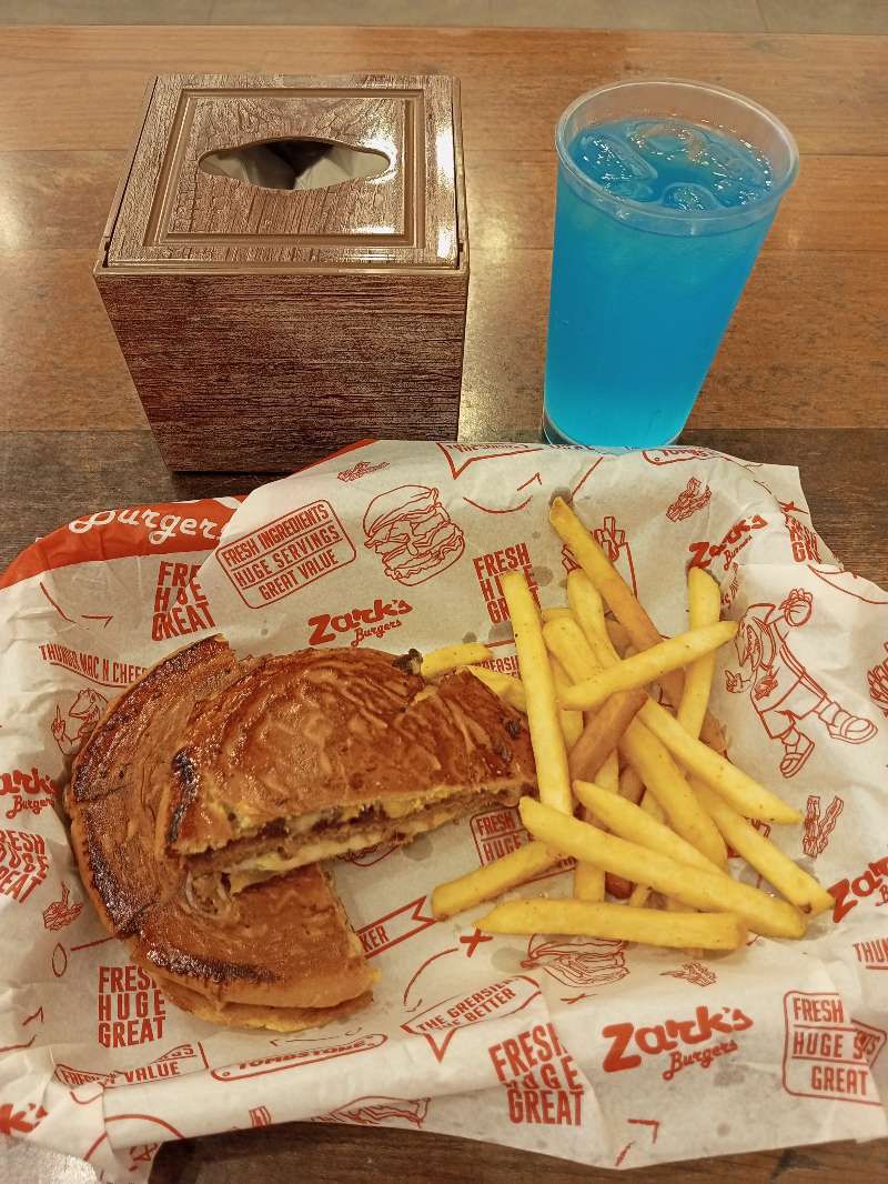 An Honest Review On Zark’s Grilled Cheeseburger Meal